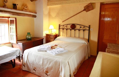 Zagrilla House | Holiday Home "Vivienda Fuente Zagrilla II" with Terrace, Grill & A/C