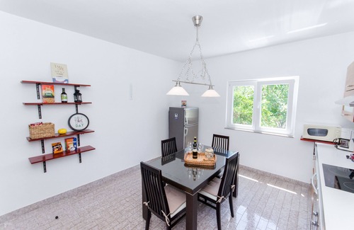 Primosten Burnji House | Holiday home with private pool, comfort and peace