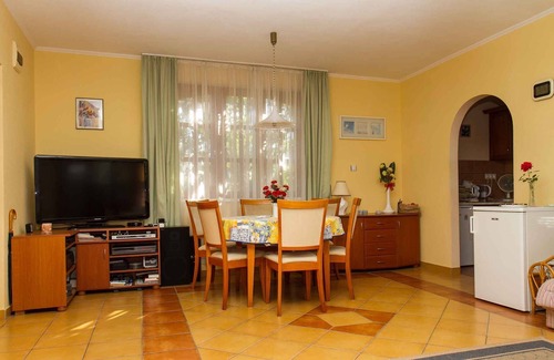 Balatonkeresztur House | Holiday home with pool, air conditioning, washing machine, beautiful, well-kept garden