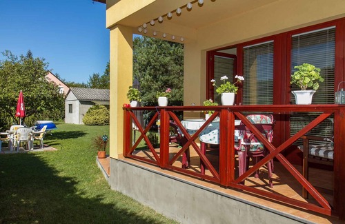 Balatonkeresztur House | Holiday home with pool, air conditioning, washing machine, beautiful, well-kept garden