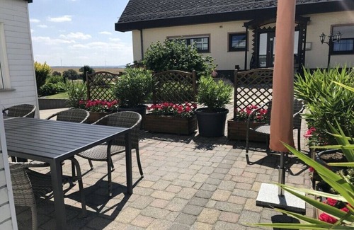 Lieg Apartment | Holiday home Weins Comfortable Vacation Home