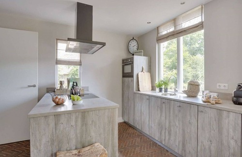 Uden House | Holiday Home with a terrace at Bedafse Bergen