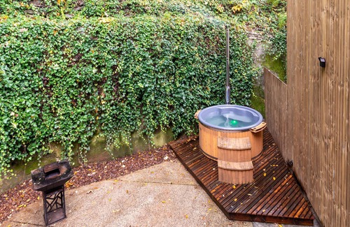 Smuid House | Holiday home with Nordic bath and games room