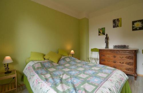 Elsenborn House | Holiday Home with Garden, Heating, Barbecue