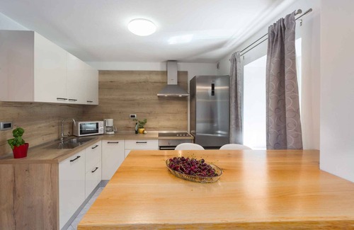 Dracevac House | Holiday home with Jacuzzi in Porec