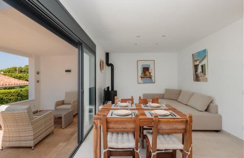 Urbanizacion Costabella House | Holiday home with large sunny terrace, Costabella