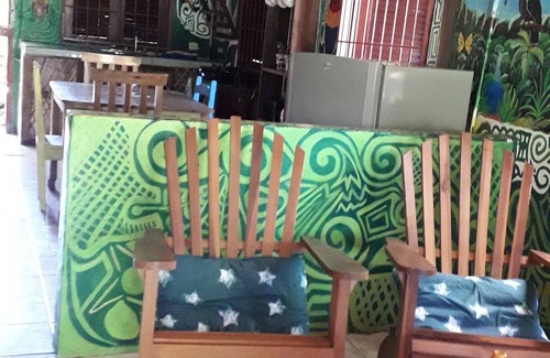 Cahuita House | Holiday home with paintings of the Caribbean