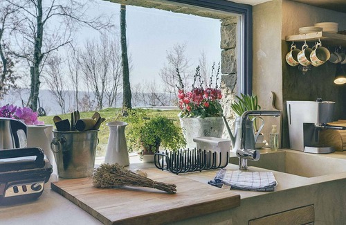 Groznjan House | Holiday home with pool and whirlpool