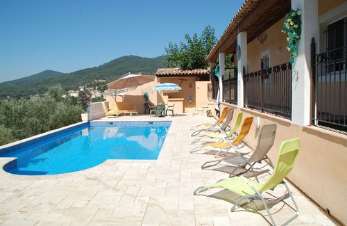 Callas House | Holiday Home with Pool, Mountain View, Wi-Fi and Air Conditioning