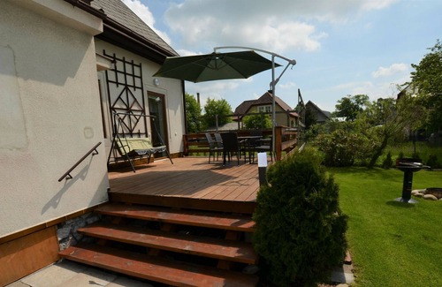 Vrchlabi House | Holiday Home with Private Pool in Bohemian