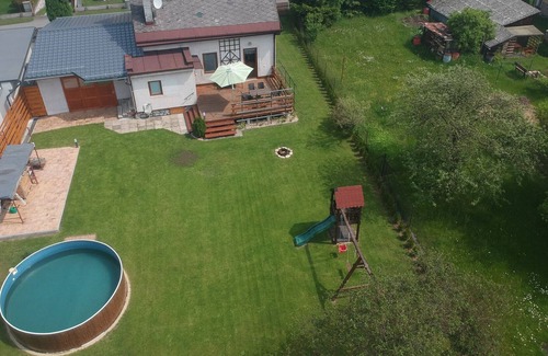 Vrchlabi House | Holiday Home with Private Pool in Bohemian