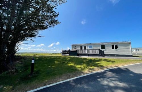 Newquay Resort | Holiday Home with Stunning Views