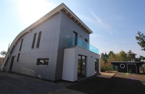 Pruchten House | Holiday home with swimming pool