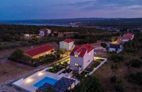 Krusevo Villa | Holiday home with swimming pool Villa Camellia