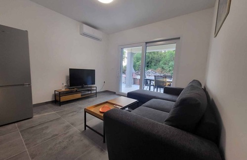 Gabonjin House | Holiday home with three bedrooms and pool