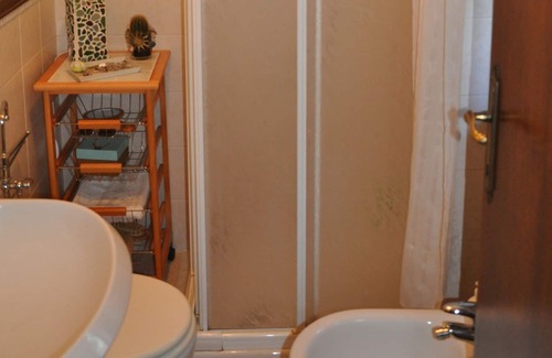 Caldana Apartment | holiday home with view to Maremma, romantic village, balcony, near the sea