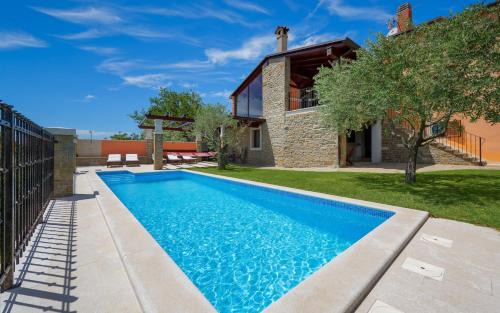 Zamask House | Holiday Home Zamask