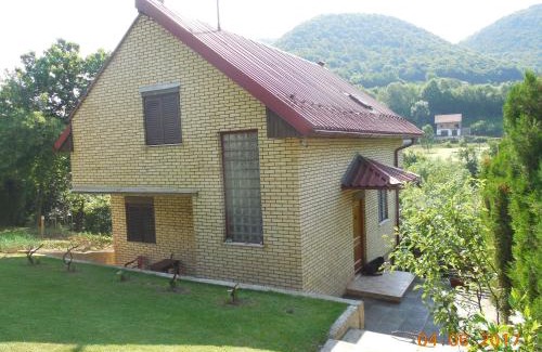 Visoko House | Holiday Home Zbilje
