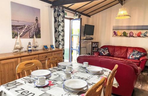 Bredene House | Holiday Home Zeewind 145 by Interhome