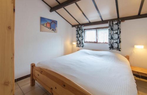 Bredene House | Holiday Home Zeewind 145 by Interhome