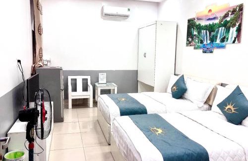 Ngo Quyen Hotel | Holiday Hotel 2