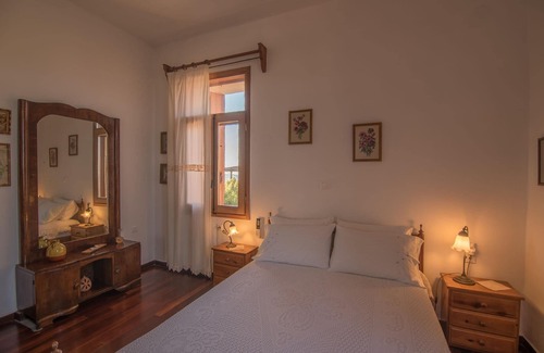 Megala Chorafia House | Holiday house Neon Khorion Kriti for 1 - 5 persons with 3 bedrooms - Holiday house