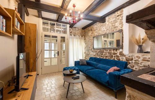 Pazin House | Holiday House 4 Season with jacuzzi, sauna and BBQ