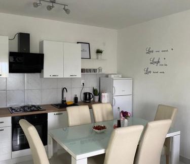 Skradin Apartment | Holiday house Ana