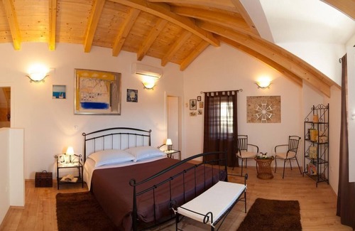 Cove Donja Krusica (Donje selo) Other | Holiday house Donje Selo for 1 - 5 persons with 2 bedrooms - Farmhouse