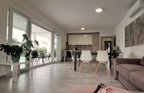 Filipana House | Holiday house Filipana for 1 - 6 persons with 3 bedrooms - Twin house