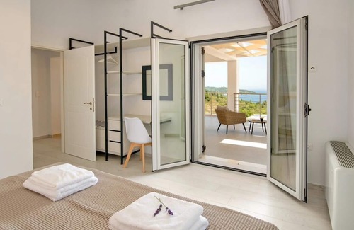 Paxos House | Holiday house Gaios for 1 - 8 persons with 4 bedrooms - Holiday home