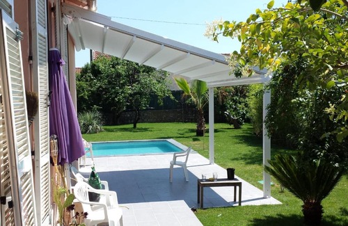 Antibes City Centre House | Holiday house in the city-center of Antibes with a private pool