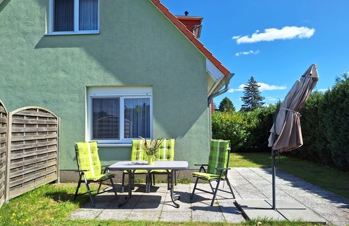 Monkebude Apartment | Holiday house Irmchen with WiFi and 2 bedrooms