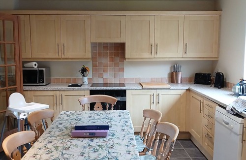 Aviemore House | Holiday House Kinveachy. Accommodation for 5 guests, E.V Charging