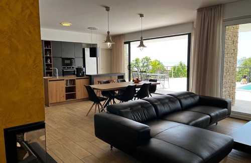 Kostrena House | Holiday house Kostrena for 1 - 6 persons with 3 bedrooms - Holiday house