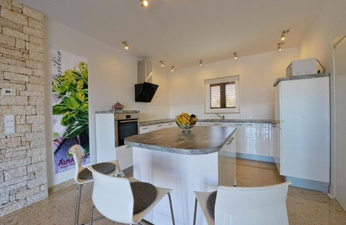 Kavran House | Holiday house Krnica for 2 - 10 persons with 5 bedrooms - Holiday house