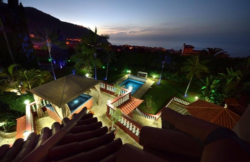 Los Realejos House | Holiday house La Carrera for 1 - 17 persons with 7 bedrooms - Holiday house