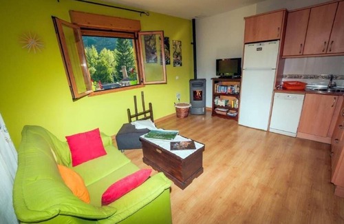 La Omanuela House | Holiday house La Omañuela for 1 - 2 persons with 1 bedroom - Casa Rural