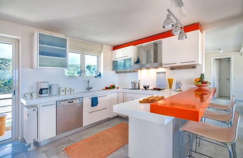 Lavreotiki House | Holiday house Lavrion for 1 - 10 persons with 5 bedrooms - Holiday home
