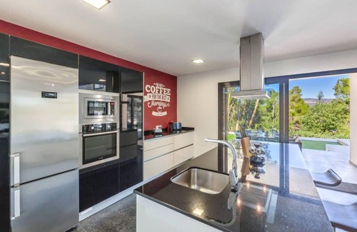 Badia de Palma House | Holiday house Magaluf for 1 - 6 persons with 3 bedrooms - Holiday house