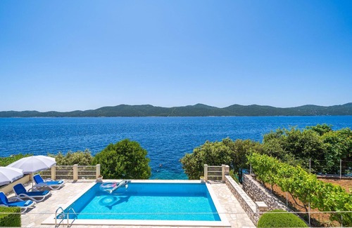 Dubrovacko Primorje House | Holiday house Majkovi for 1 - 5 persons with 2 bedrooms - Row house