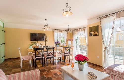 Barusici House | Holiday house Malinska for 1 - 12 persons with 5 bedrooms - Holiday home