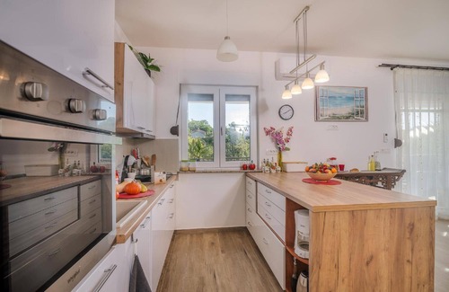Gabonjin House | Holiday house Malinska for 1 - 8 persons with 4 bedrooms - Holiday home