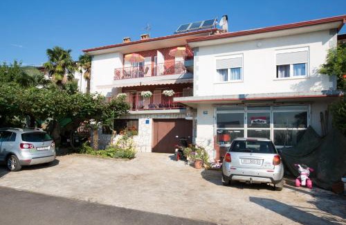 Opric Apartment | Holiday House Marica