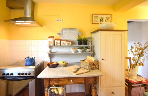 Podenzana House | Holiday house Montedivalli for 1 - 5 persons with 3 bedrooms - Holiday home