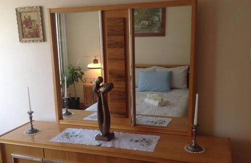 LaSalle House | Holiday house Montreal for 1 - 4 persons with 3 bedrooms - Twin house