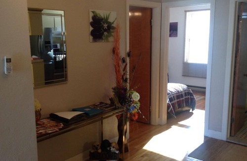 LaSalle House | Holiday house Montreal for 1 - 5 persons with 3 bedrooms - Twin house