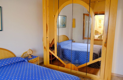 Torre Lapillo Ski Chalet | Holiday house on the beach with parking space m239