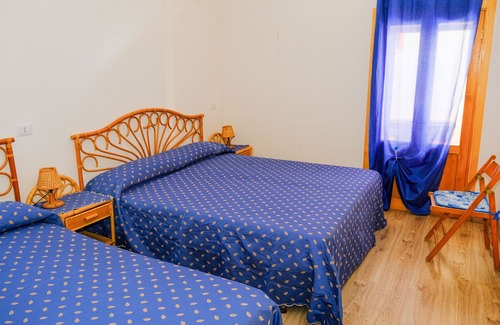 Torre Lapillo Ski Chalet | Holiday house on the beach with parking space m239