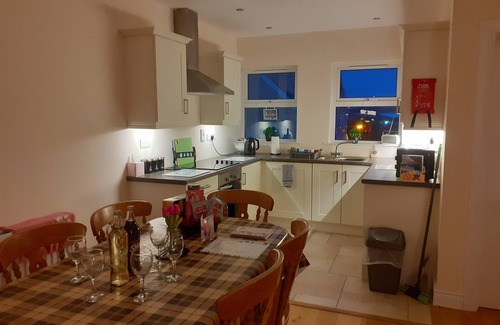 Portrush House | Holiday house on the beach